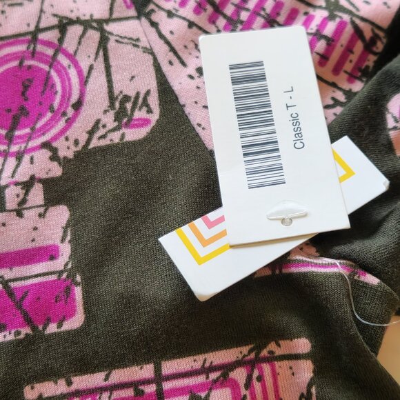 New LuLaRoe Classic T Women's large top Camera photography Round neckline pink - Picture 12 of 13